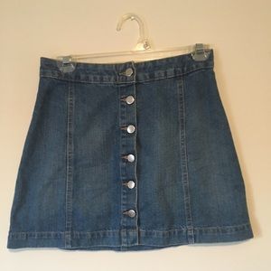 H&M button up skirt